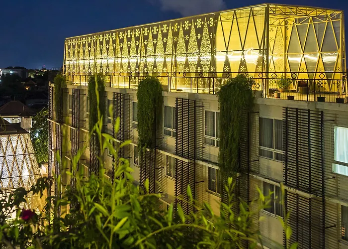 Ananta Hotel